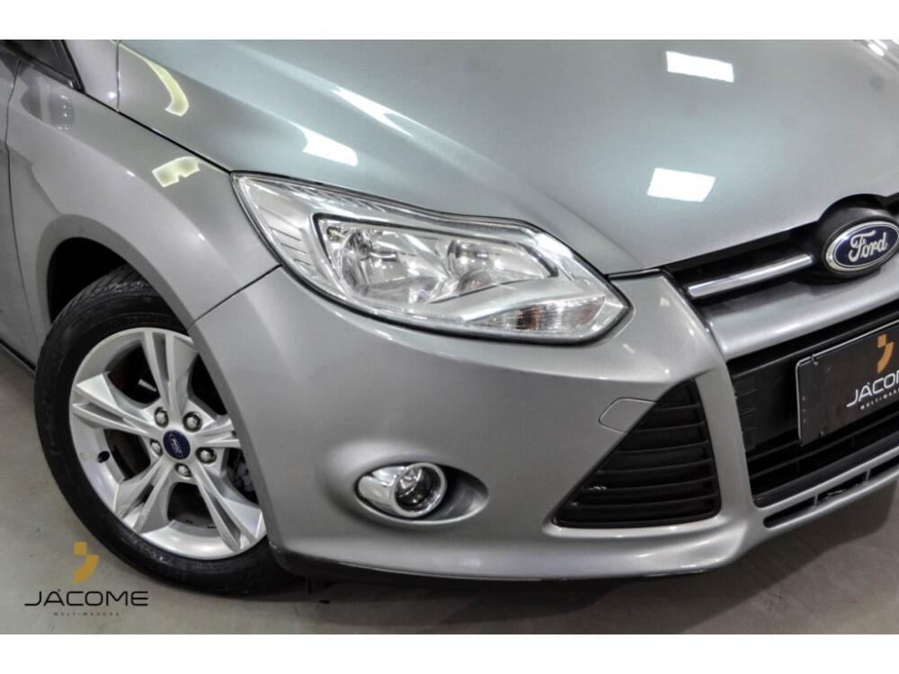 Ford Focus Sedan