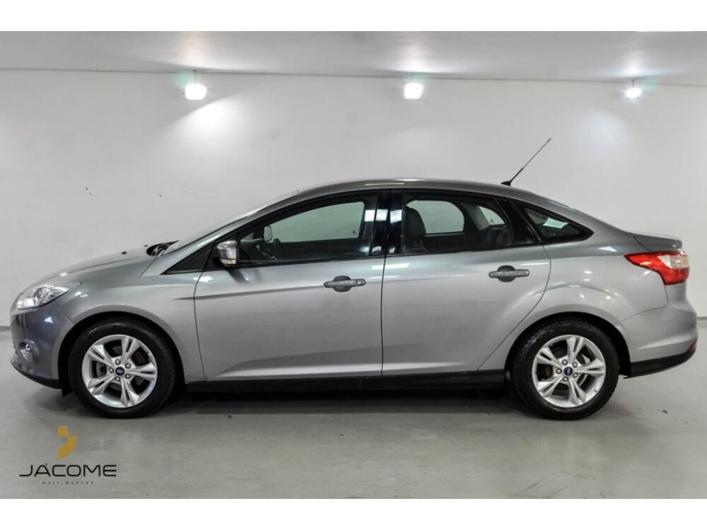Ford Focus Sedan