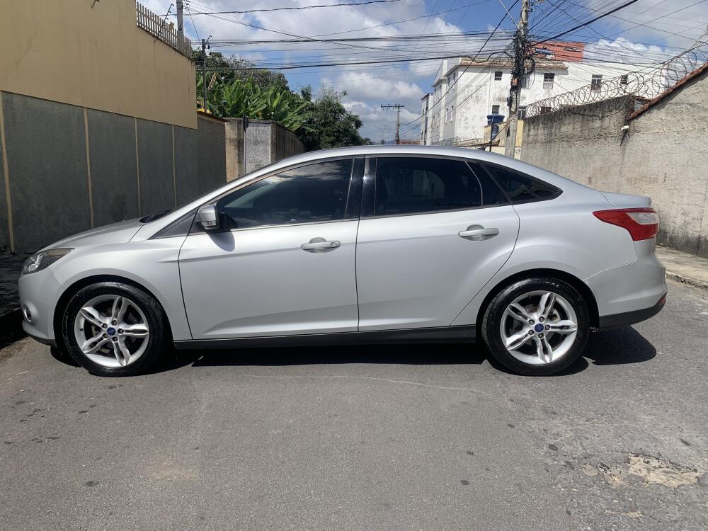 Ford Focus Sedan