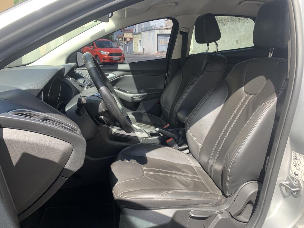 Ford Focus Sedan