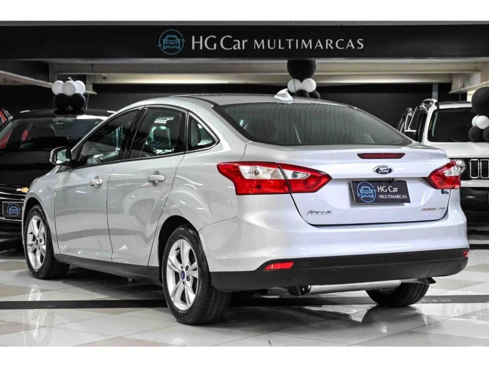 Ford Focus Sedan