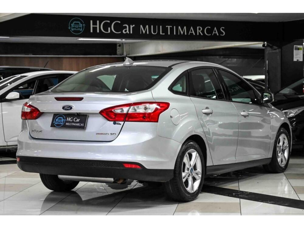Ford Focus Sedan