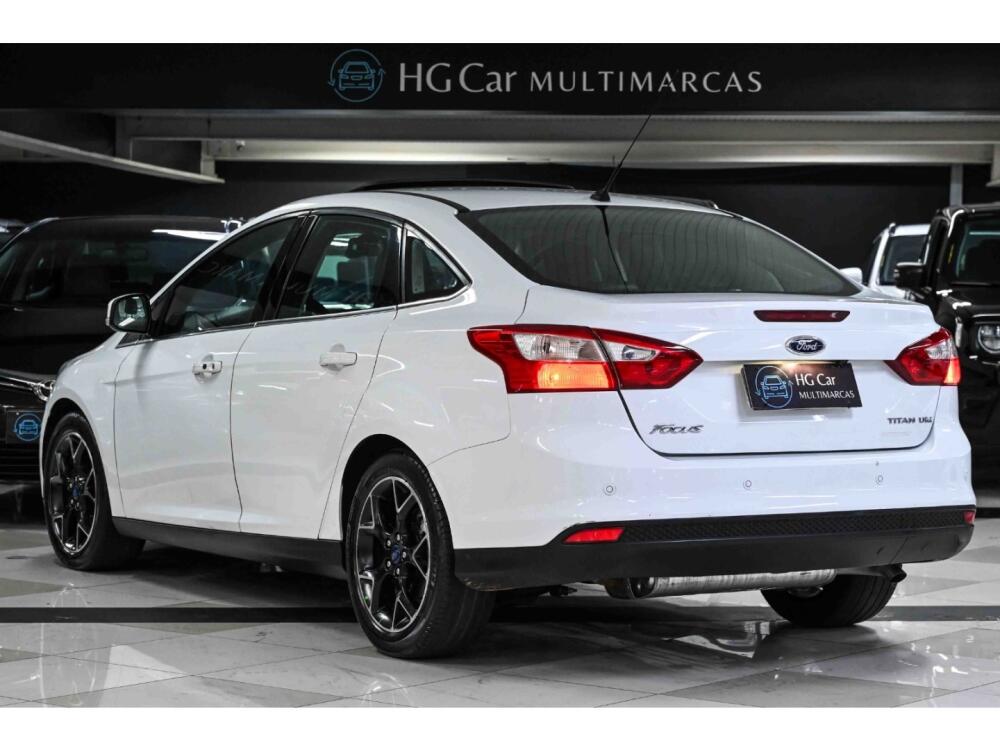 Ford Focus Sedan