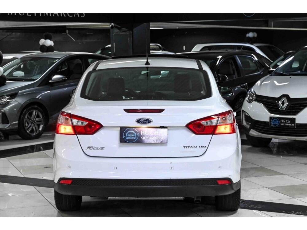 Ford Focus Sedan