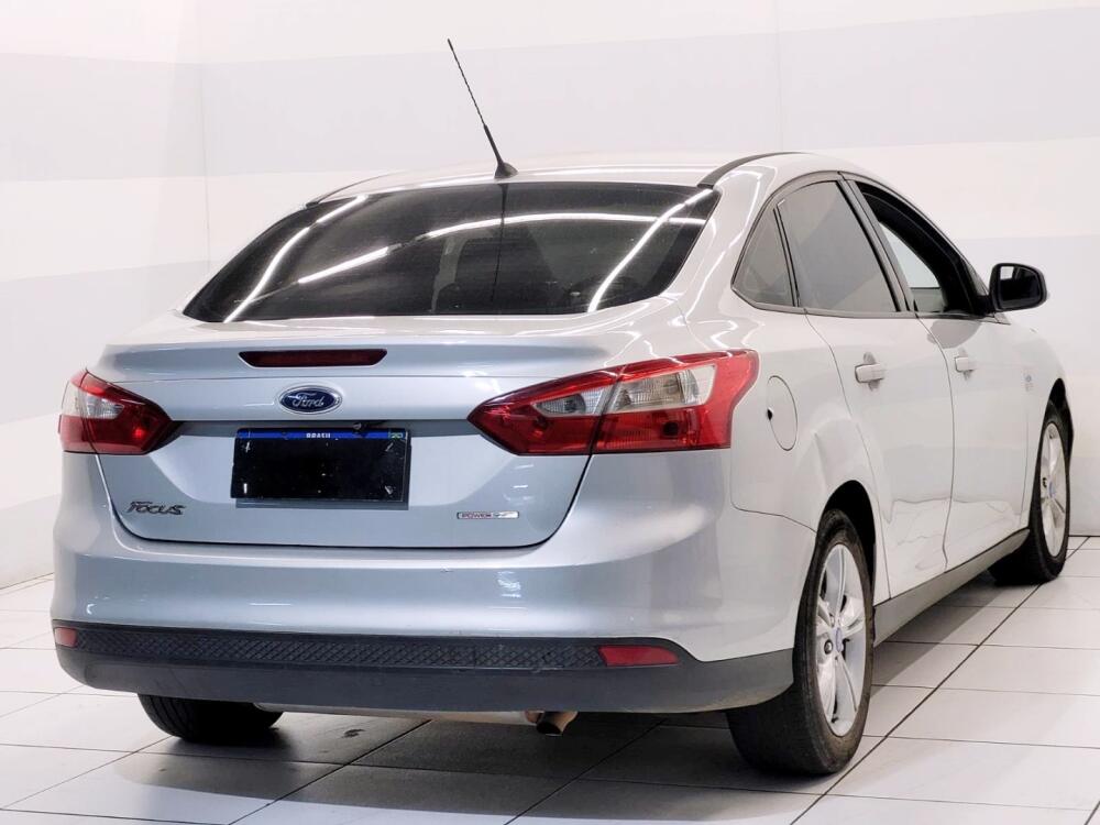 Ford Focus Sedan