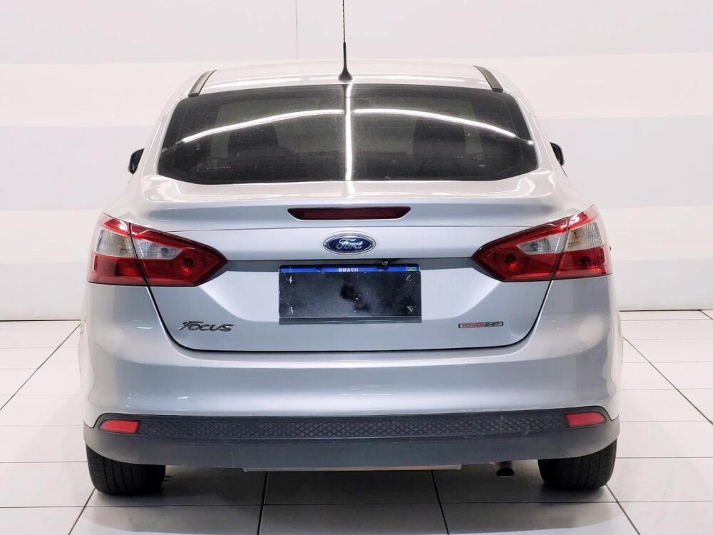 Ford Focus Sedan