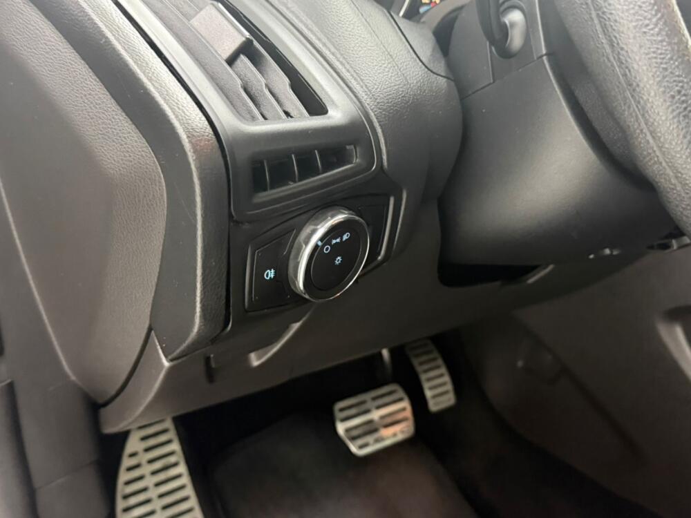 Ford Focus Sedan