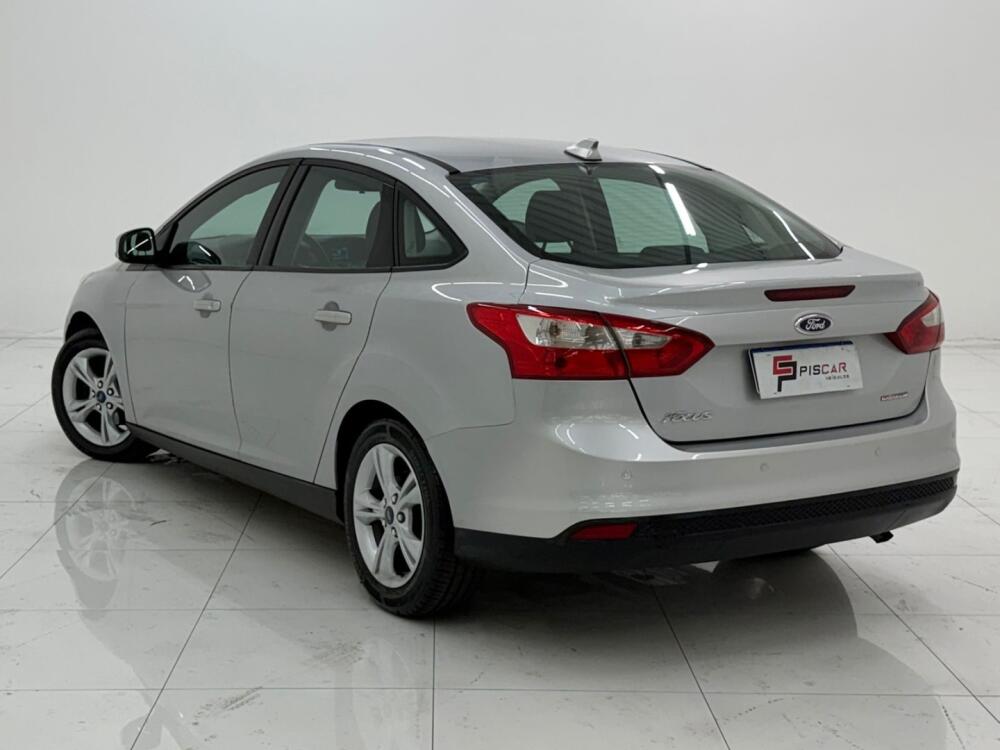 Ford Focus Sedan