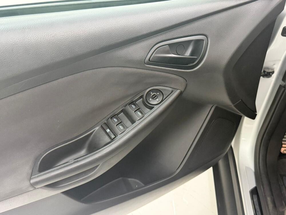 Ford Focus Sedan