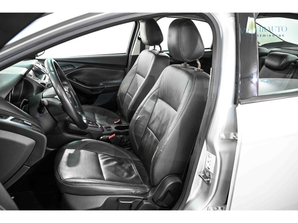 Ford Focus Sedan