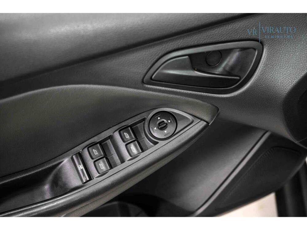 Ford Focus Sedan