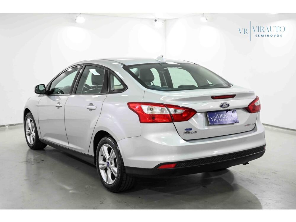 Ford Focus Sedan
