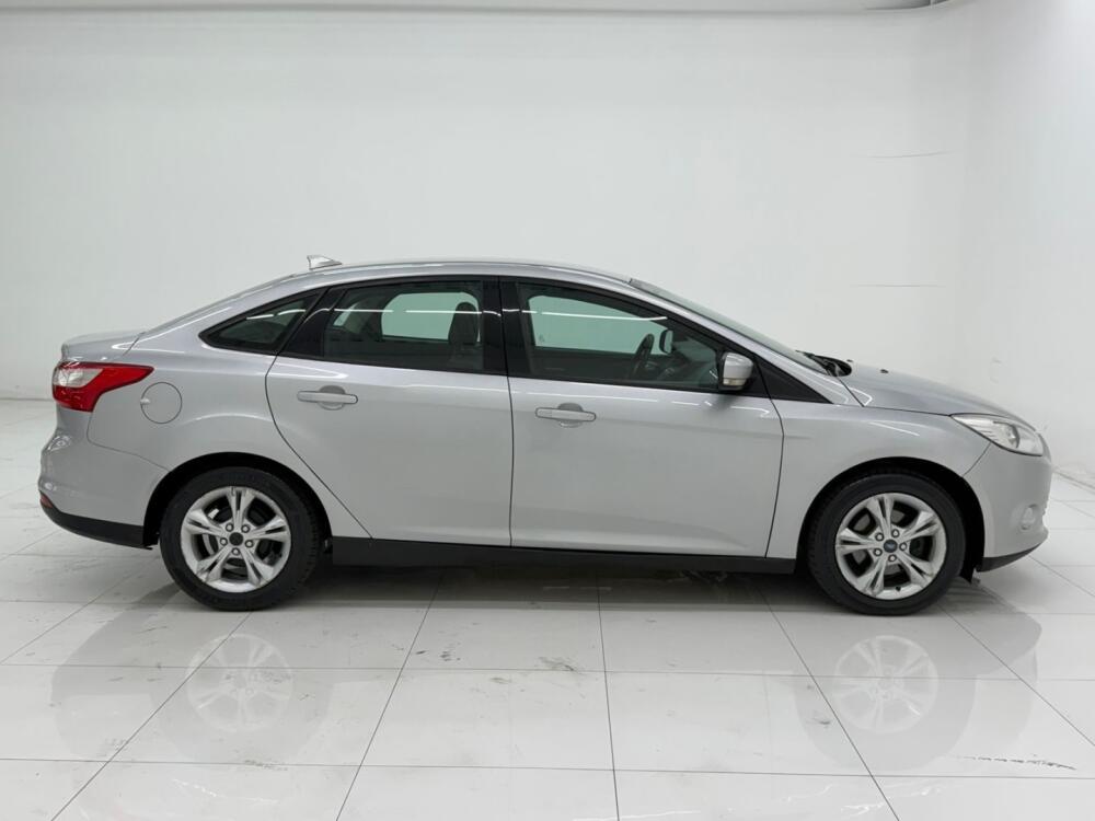 Ford Focus Sedan