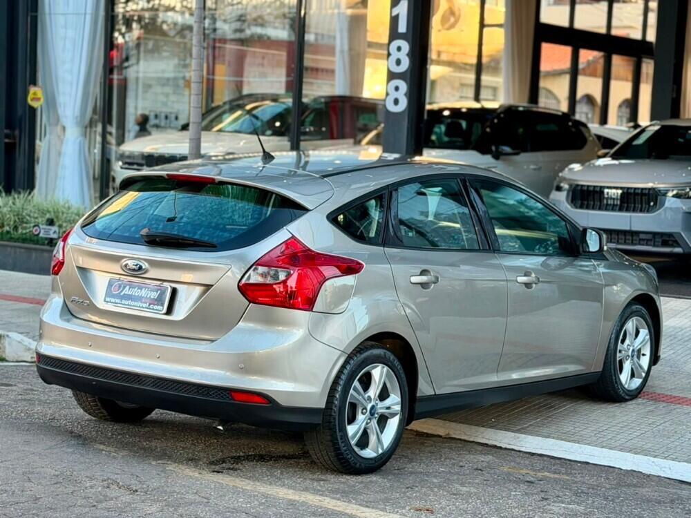 Ford Focus Sedan