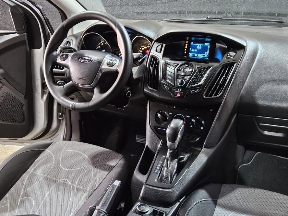 Ford Focus Sedan