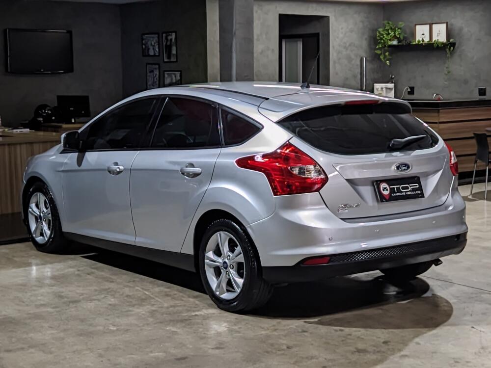 Ford Focus Sedan