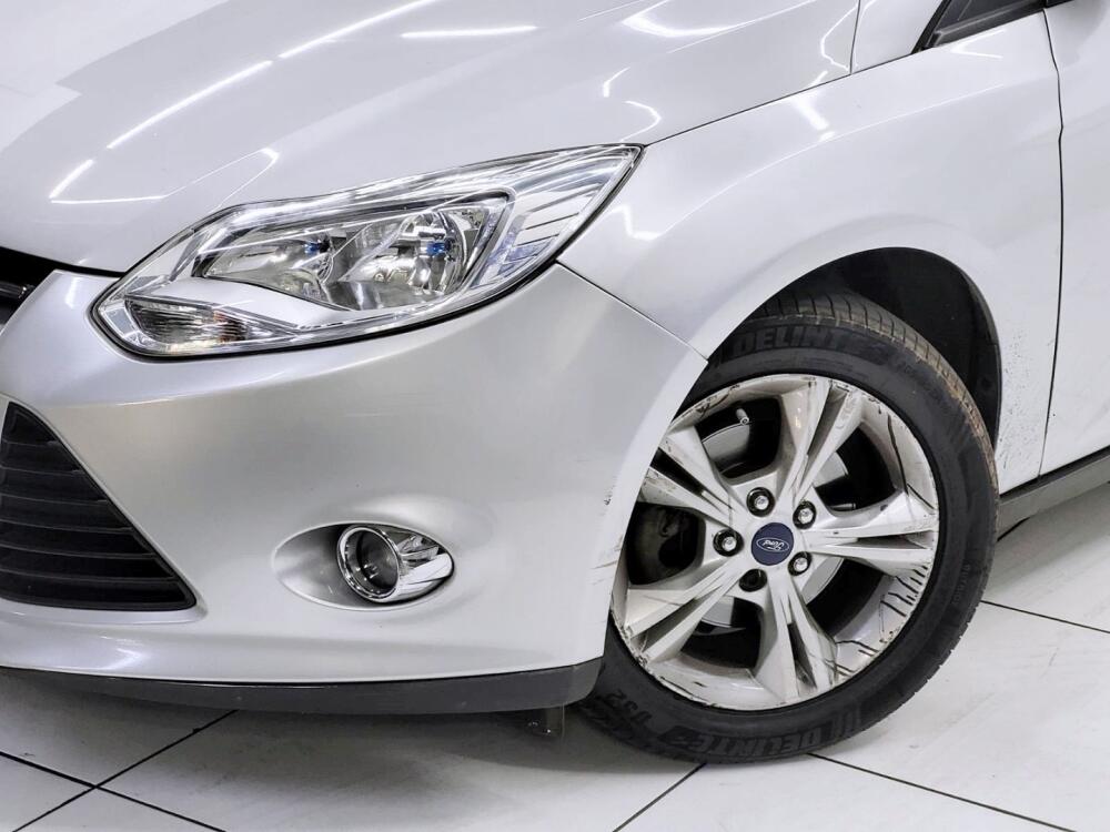 Ford Focus Sedan