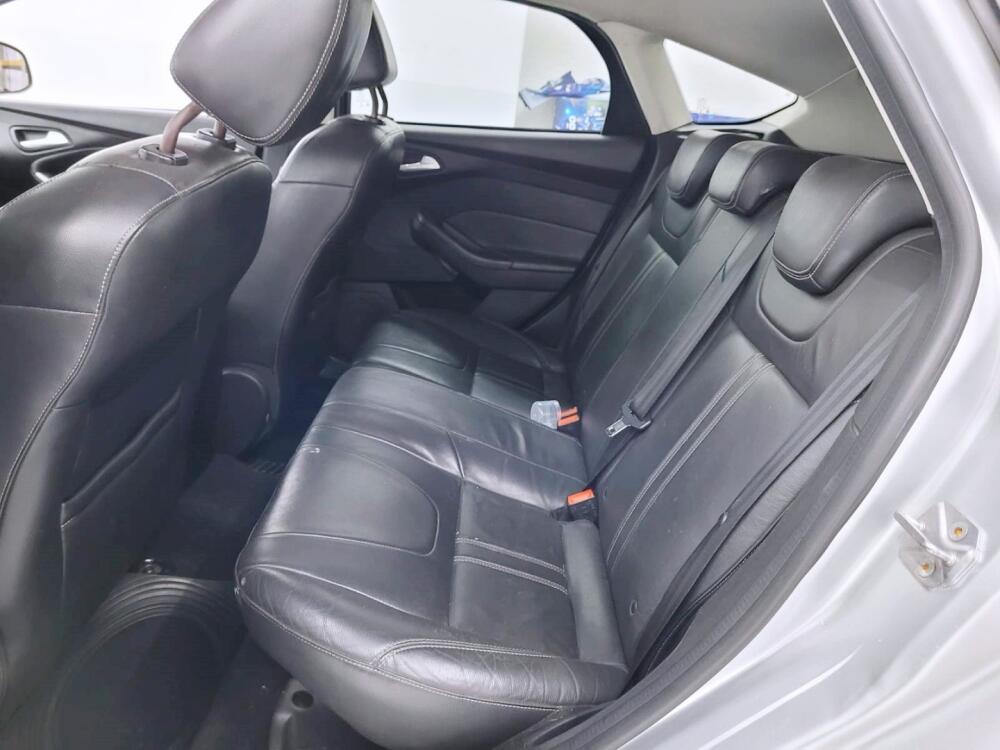 Ford Focus Sedan