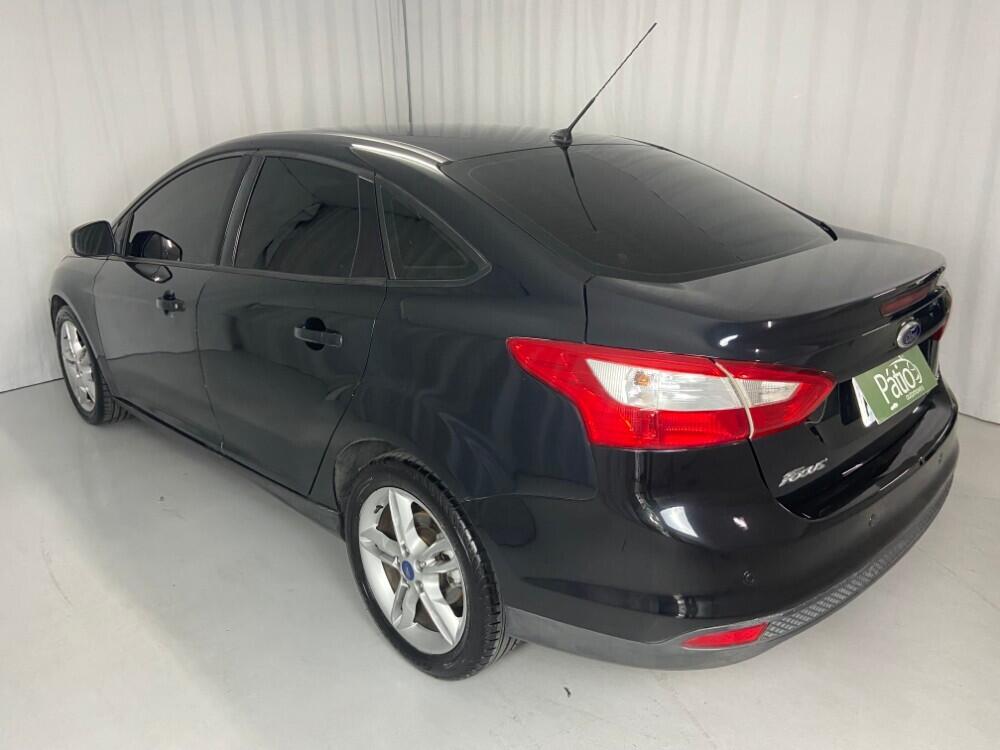Ford Focus Sedan