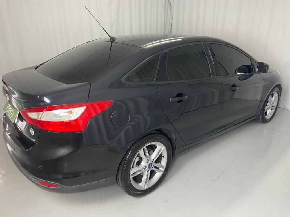 Ford Focus Sedan