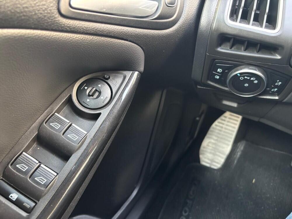 Ford Focus Sedan