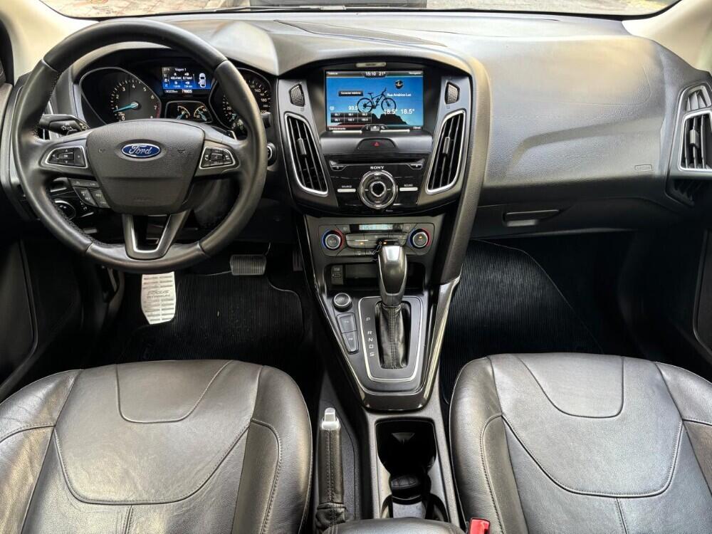 Ford Focus Sedan