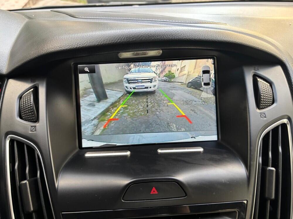 Ford Focus Sedan
