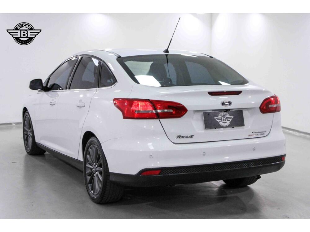 Ford Focus Sedan
