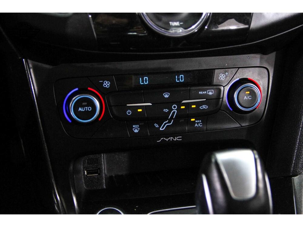 Ford Focus Sedan