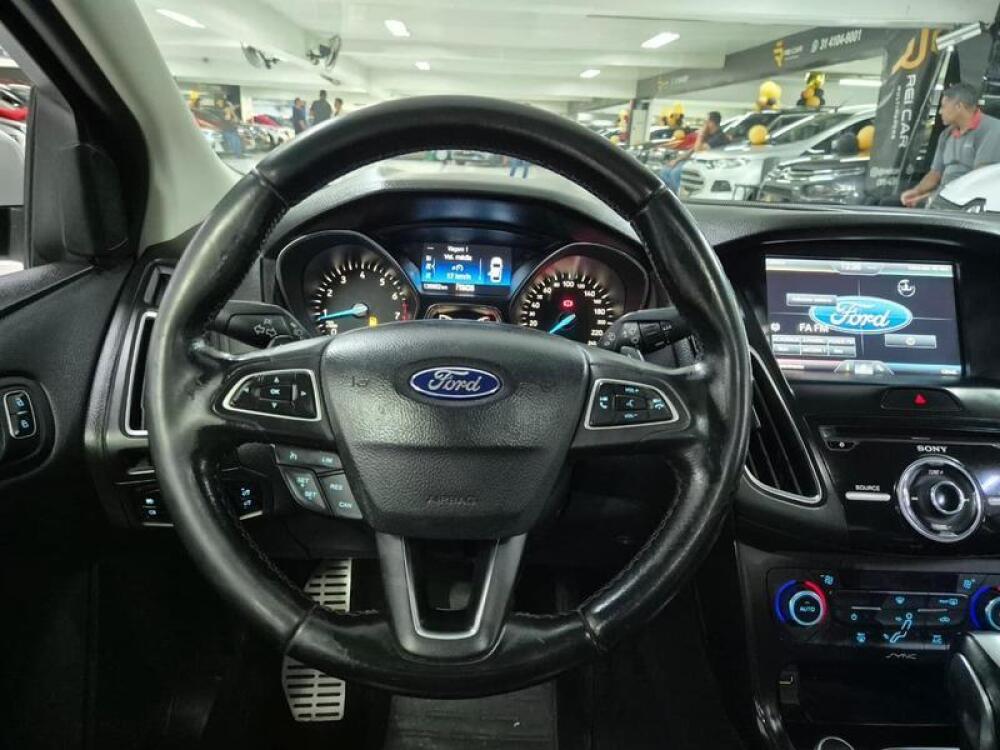 Ford Focus Sedan