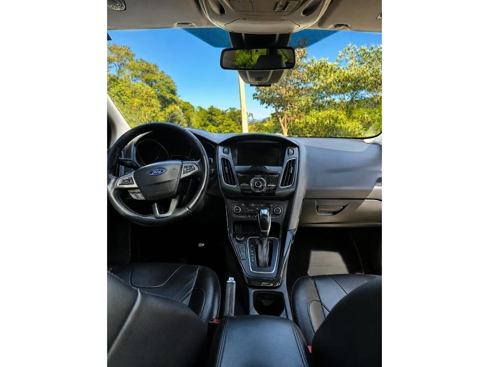 Ford Focus Sedan