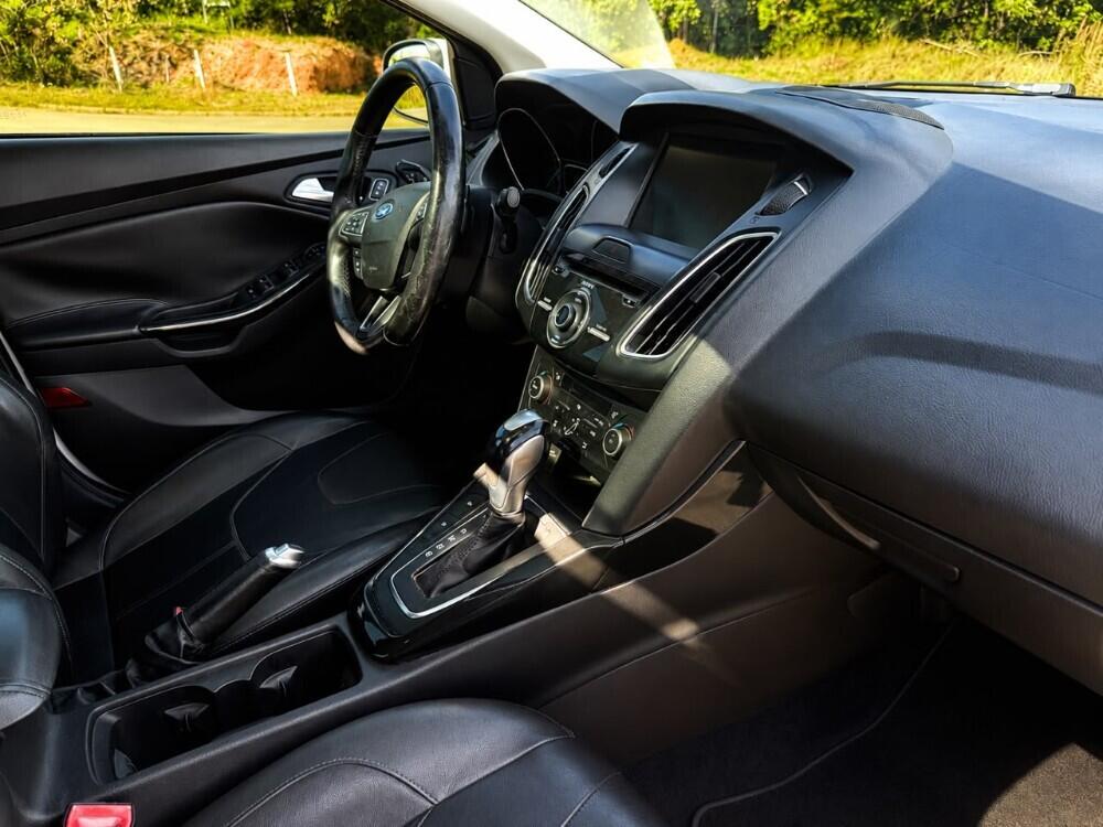 Ford Focus Sedan