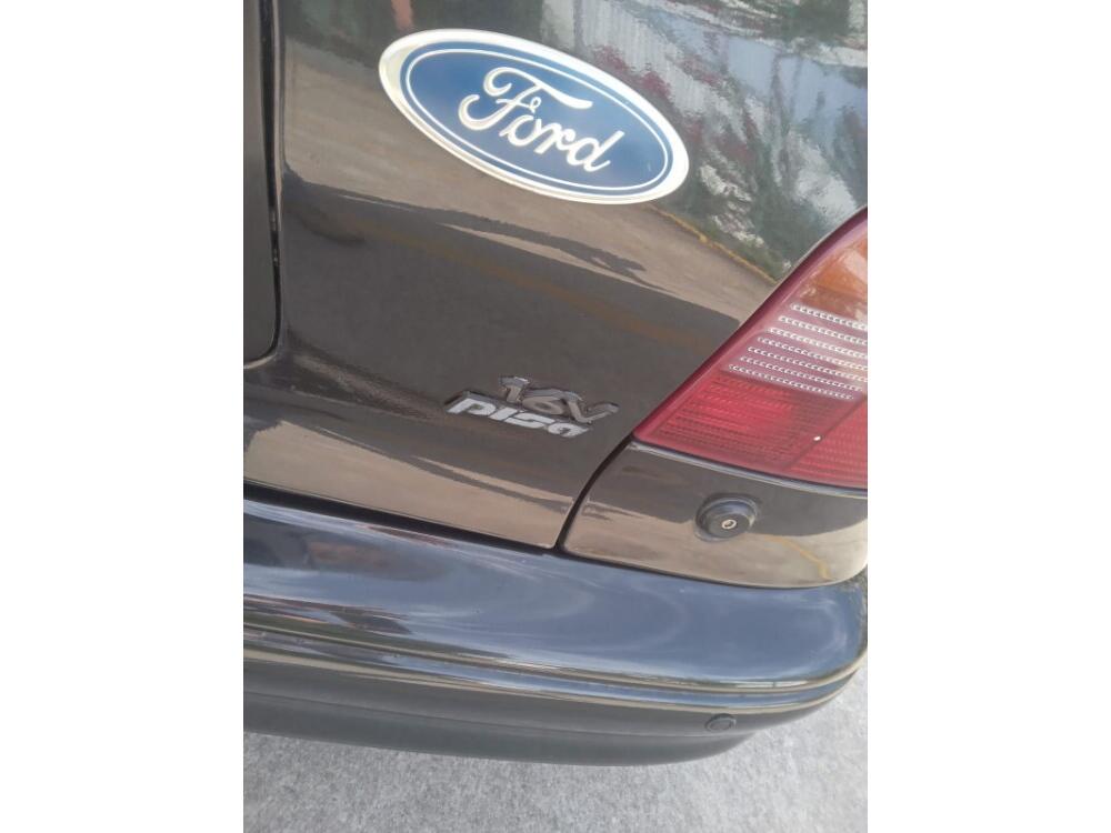 Ford Mondeo Sedan