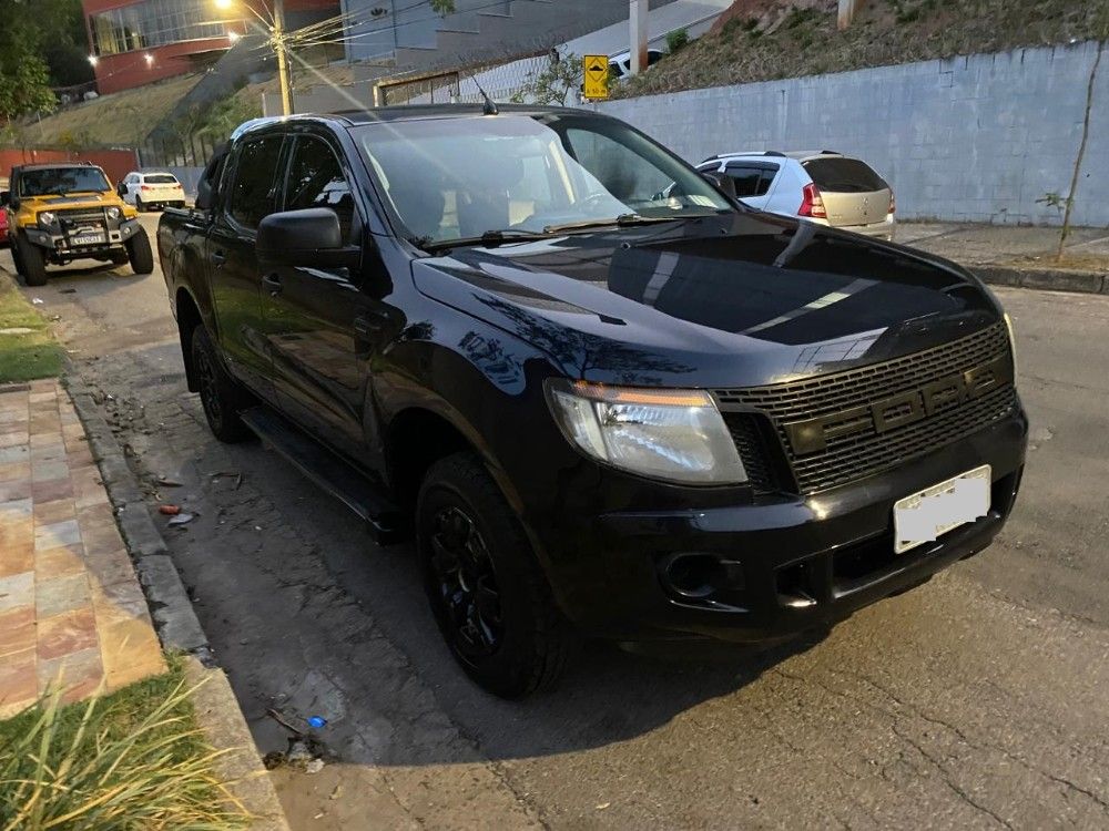 Ford Ranger Cab. Dupla 2.5 Manual 13/14 4365528 Belo Horizonte