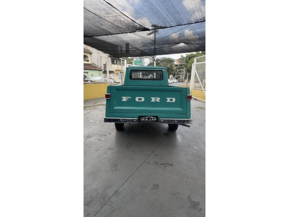 Ford Rural