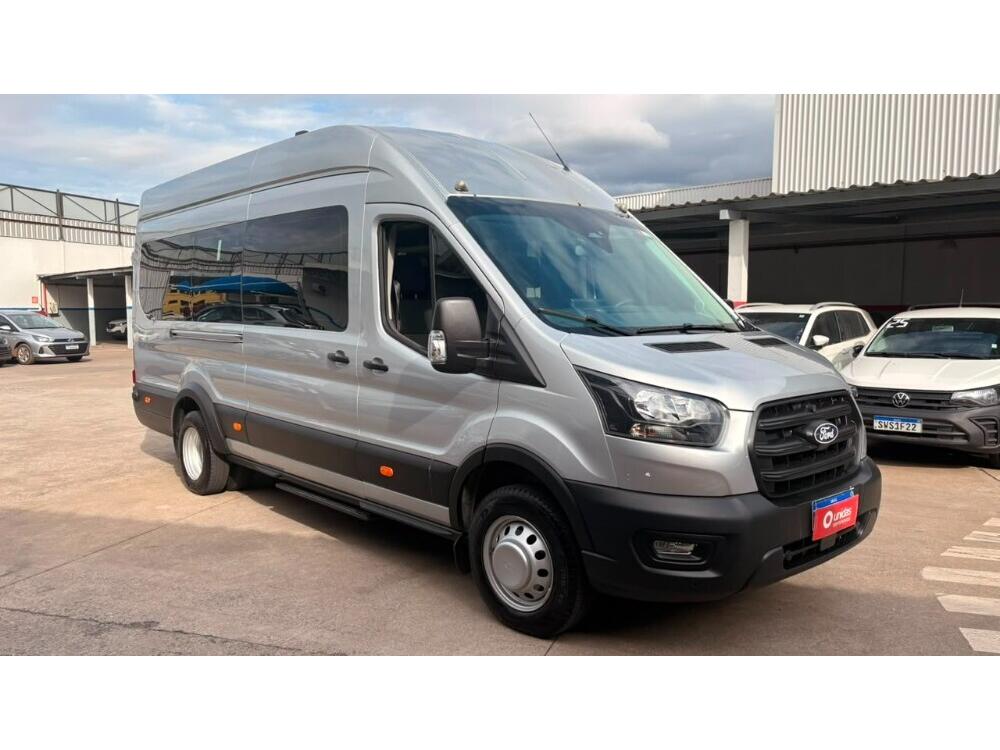 Ford Transit 2.0 2025