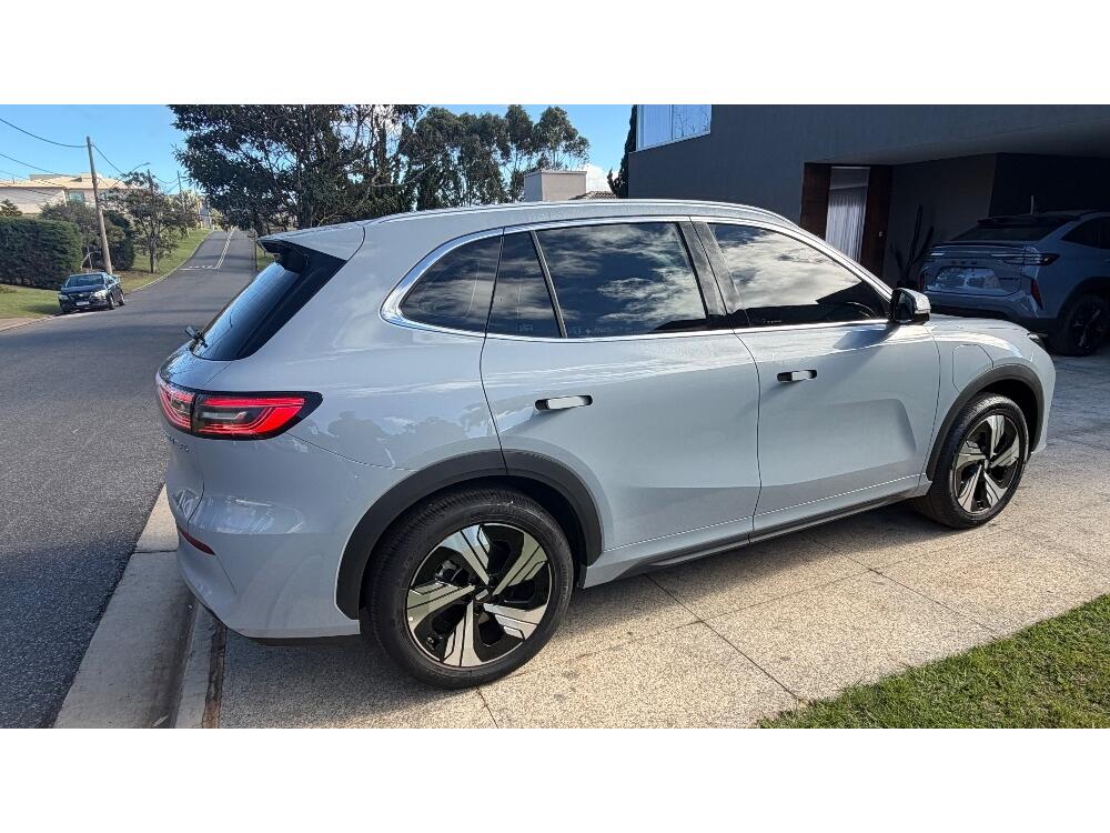 Geely EX 5