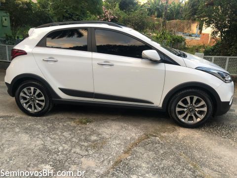Hyundai HB20 X Hyundai HB20 X