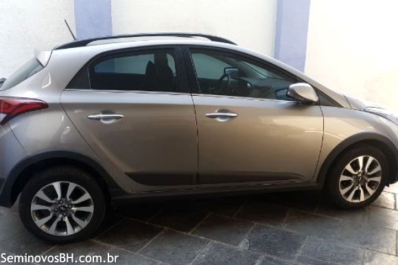 Hyundai HB20 X Hyundai HB20 X