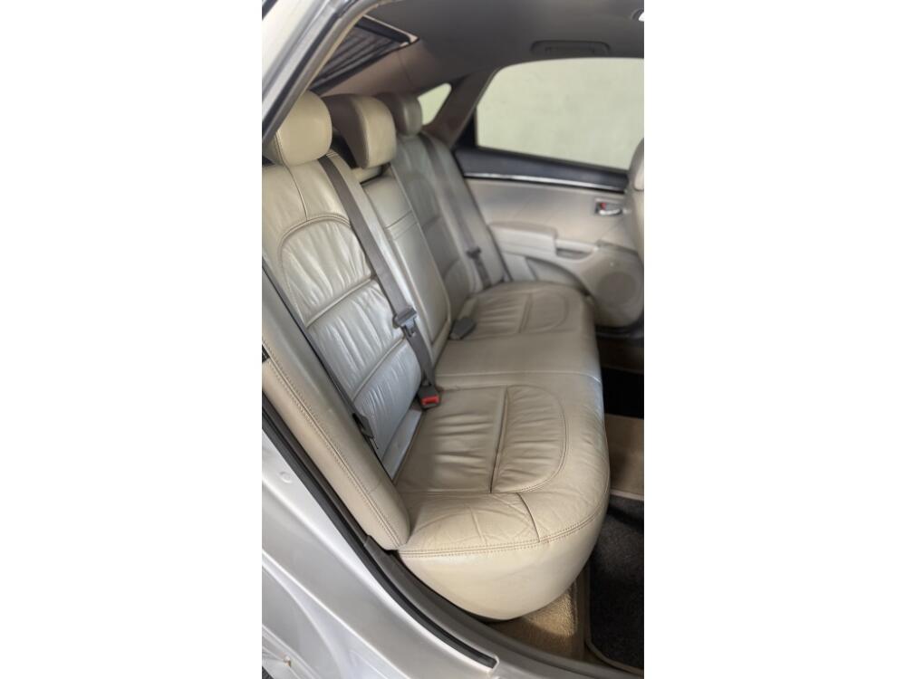 Hyundai Azera