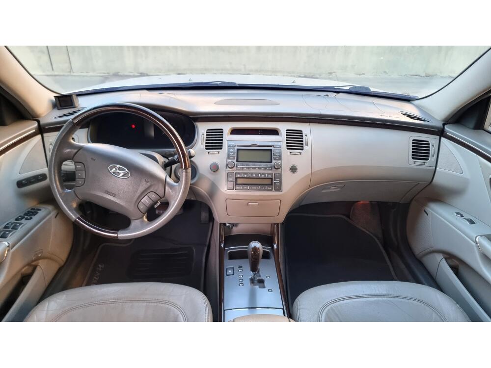 Hyundai Azera