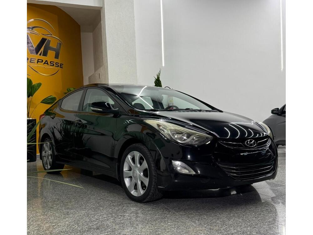 Hyundai Elantra GLS 1.8 16V 2011