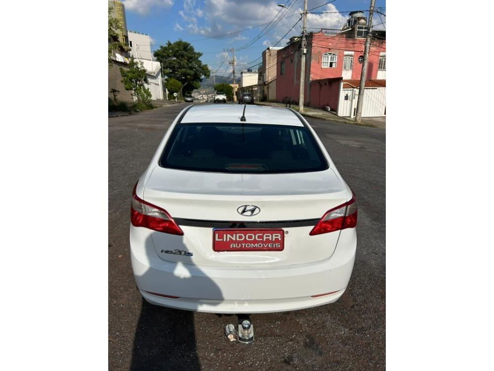 Hyundai HB20 S
