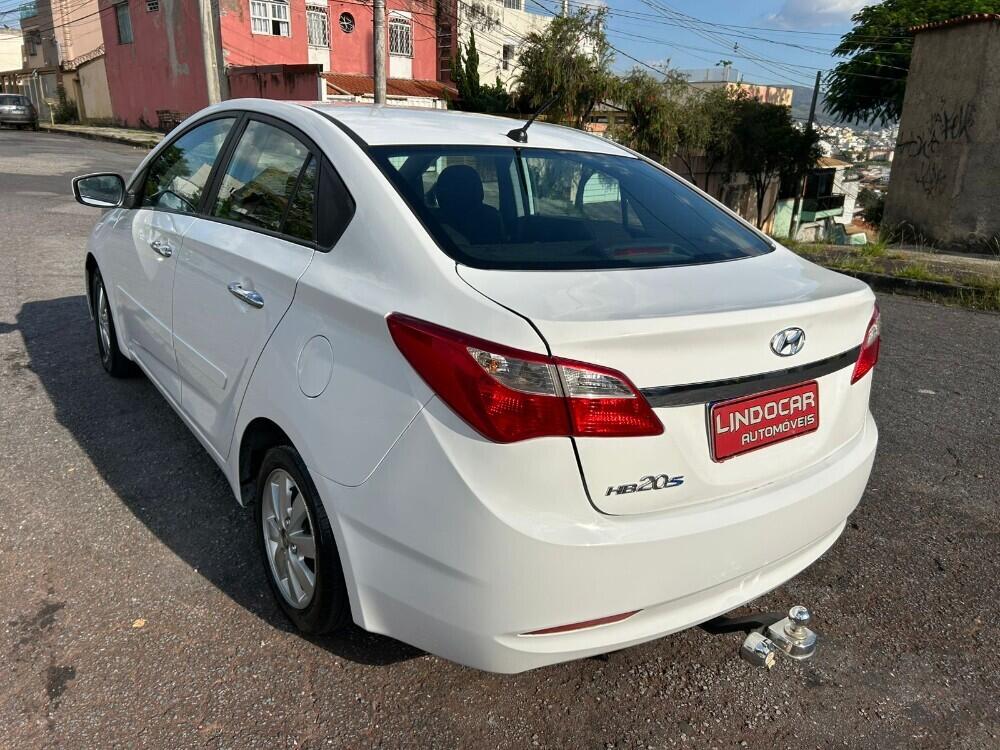 Hyundai HB20 S