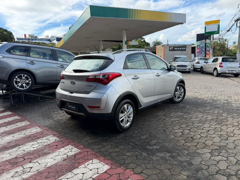 Hyundai HB20 X