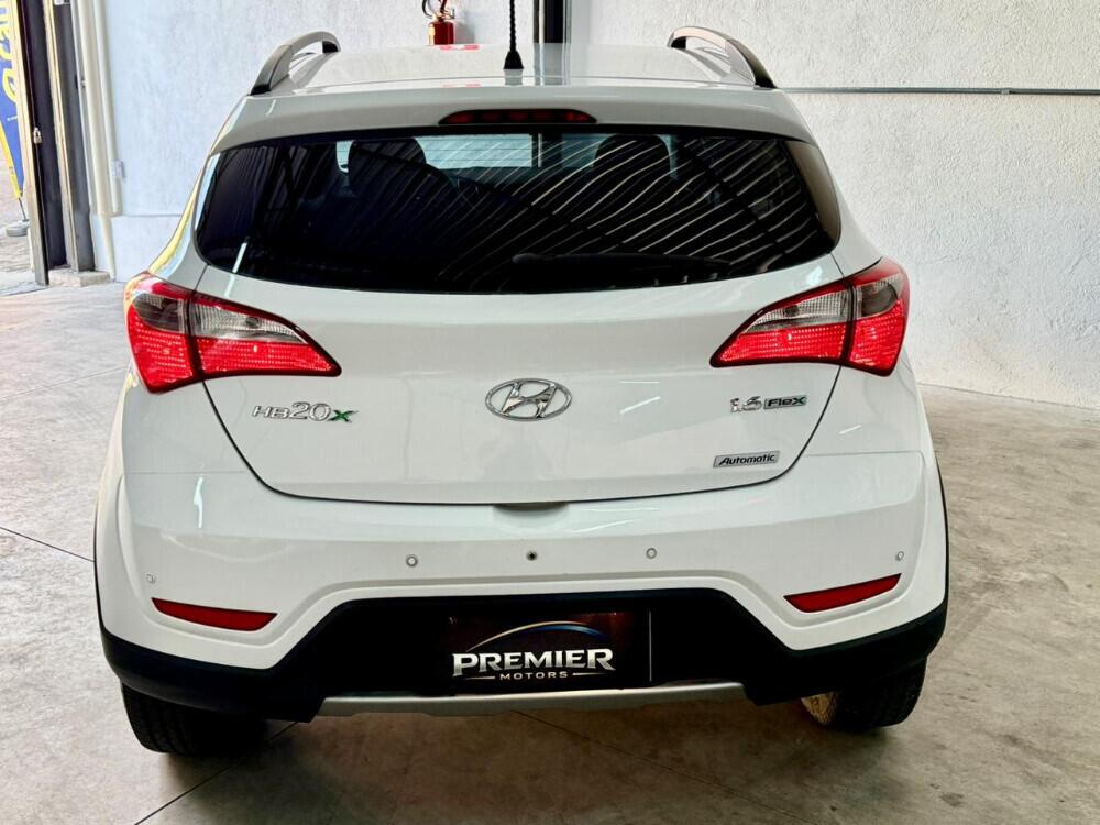 Hyundai HB20 X