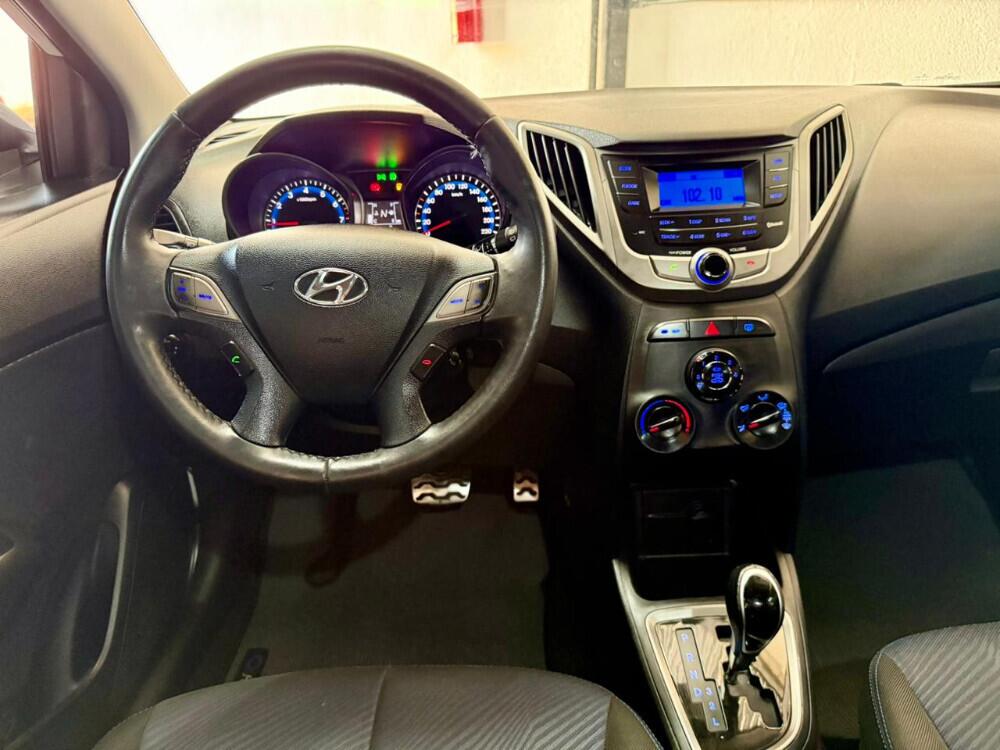 Hyundai HB20 X