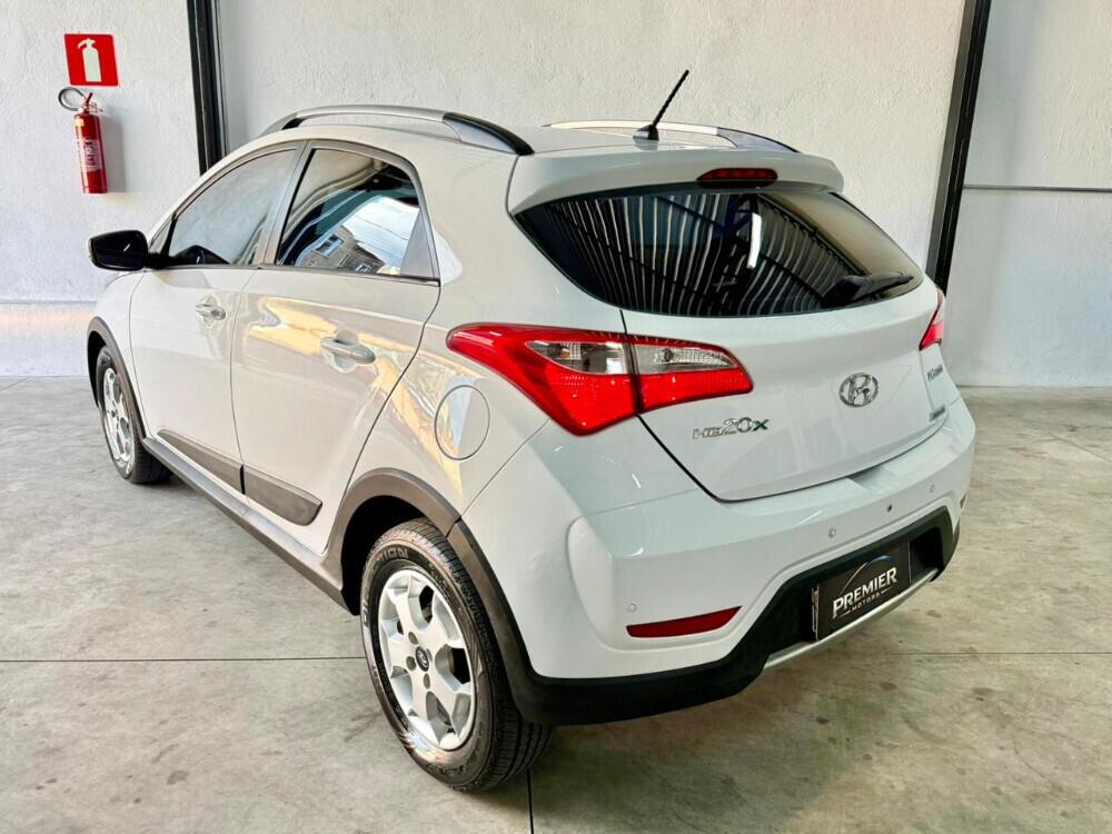 Hyundai HB20 X