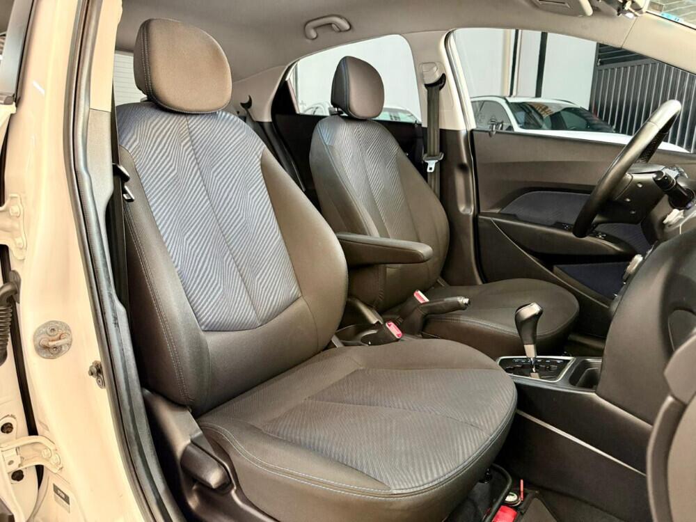 Hyundai HB20 X