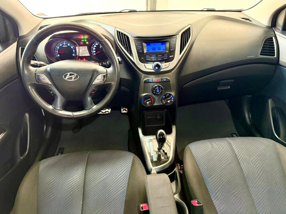 Hyundai HB20 X